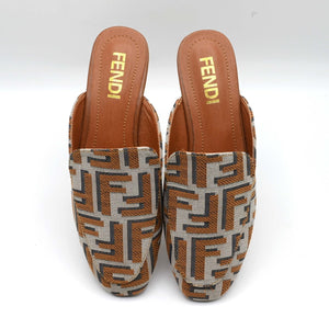FENDI PUMPS Brown