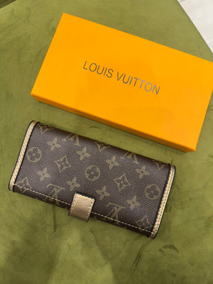 LOUIS VUITION WALLET (6)