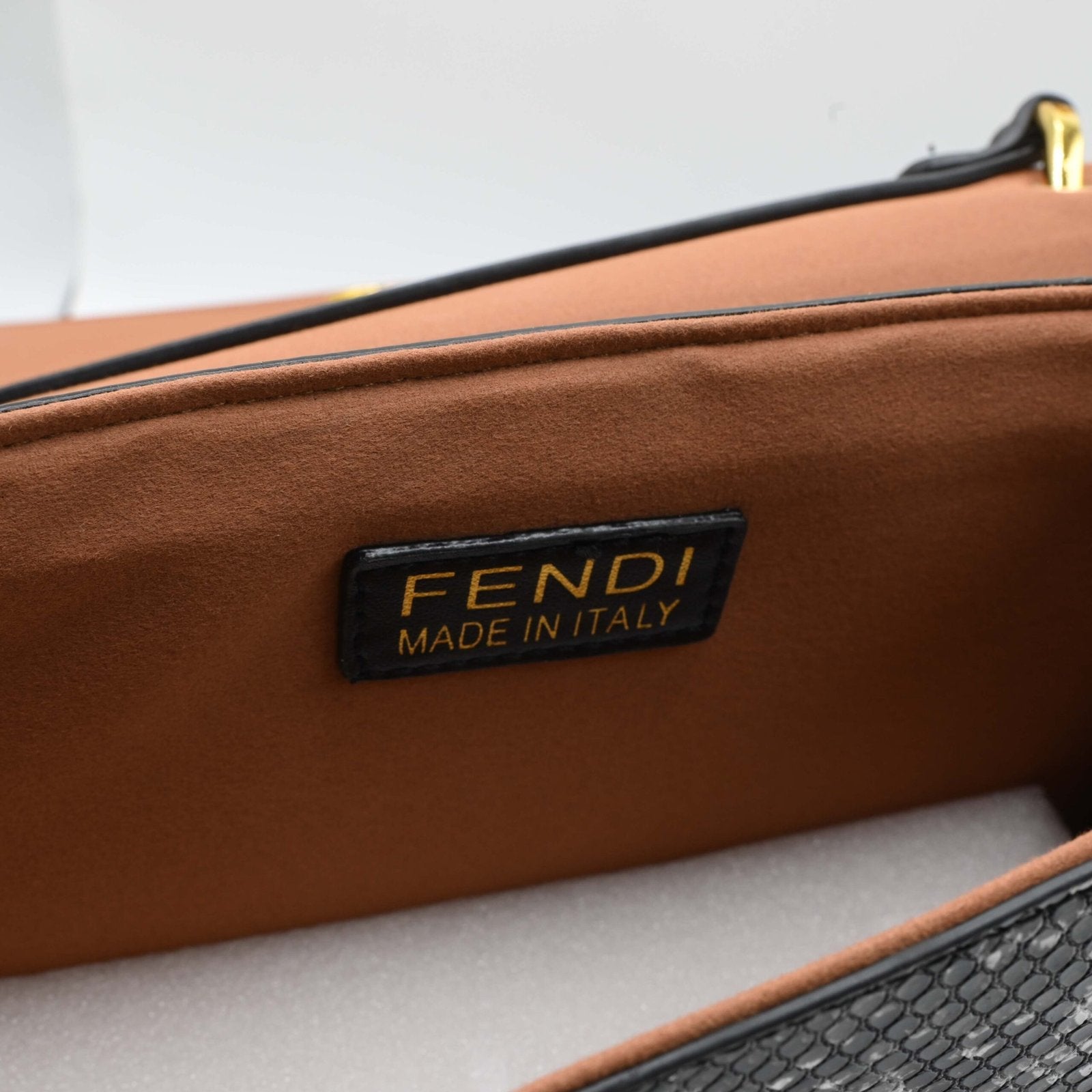 FENDI HAND BAG Black (8)