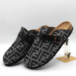 FENDI PUMPS Black (3)