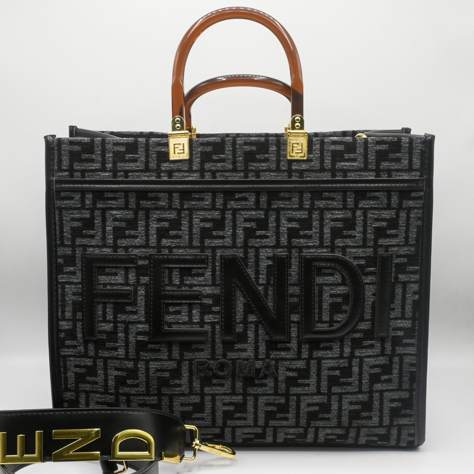 FENDI TOTE BAG Black1