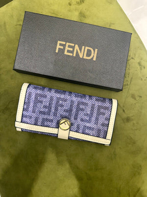 FENDI WALLET (2)