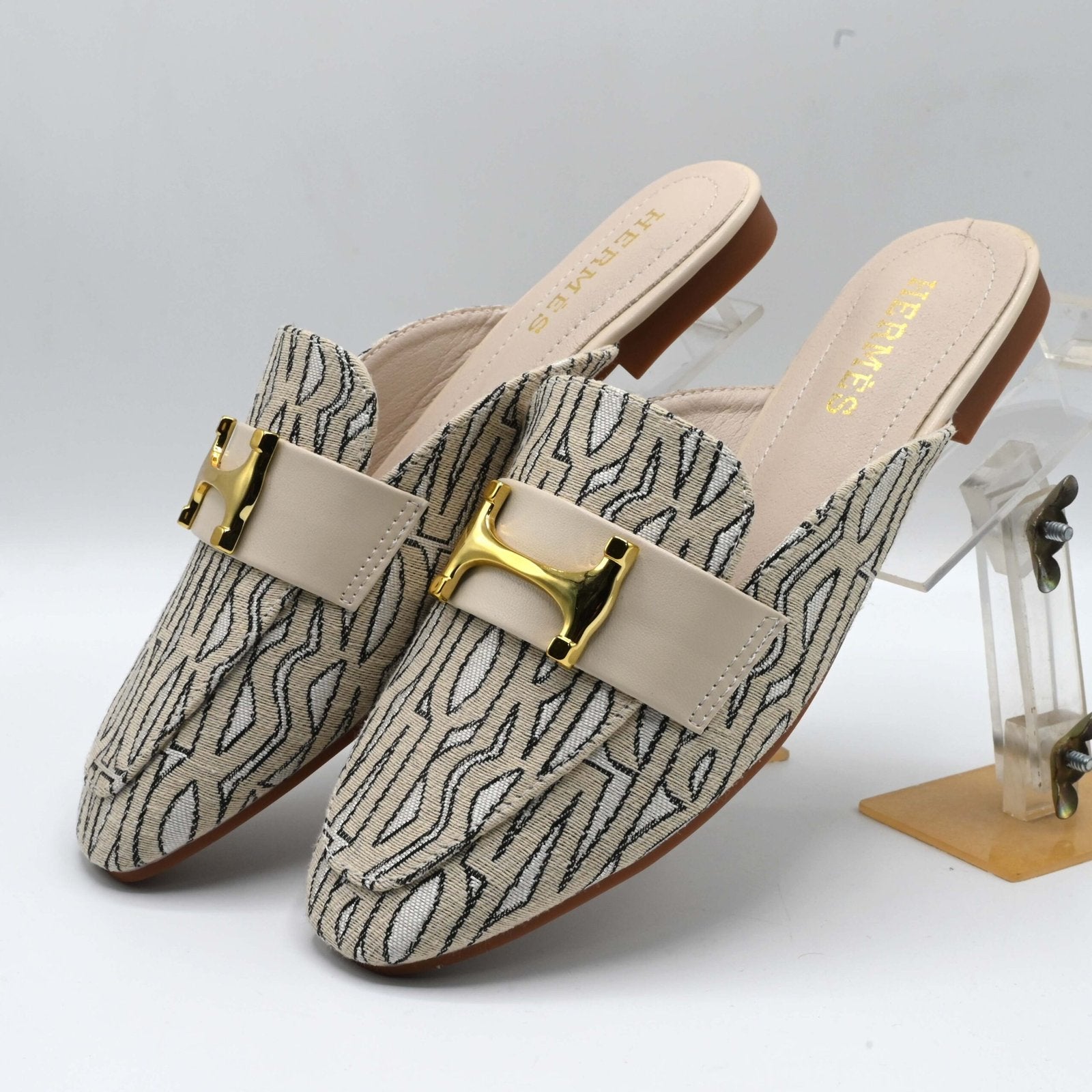 Harmes PUMPS White (3)