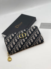 DI Black