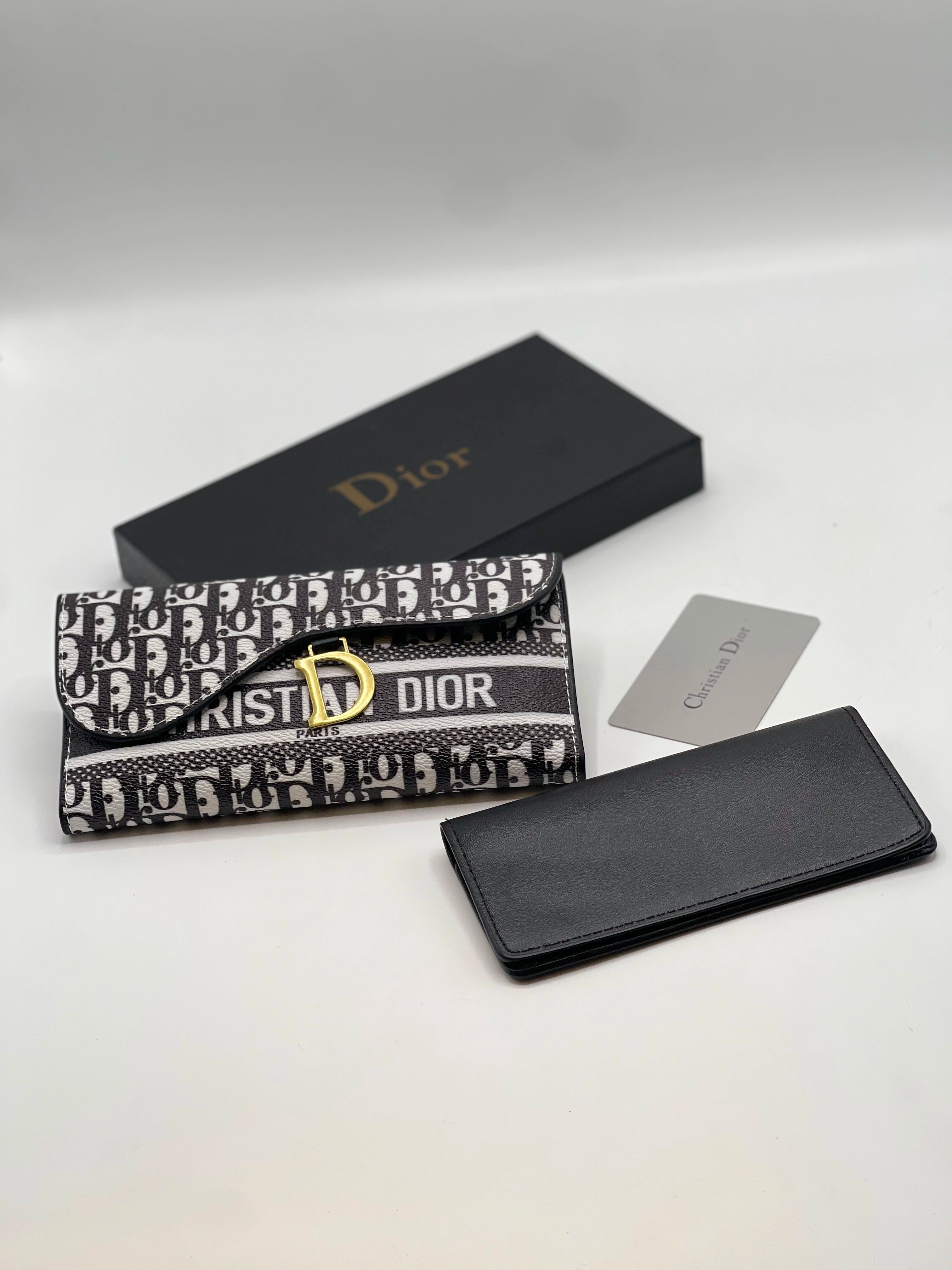 DI white/black