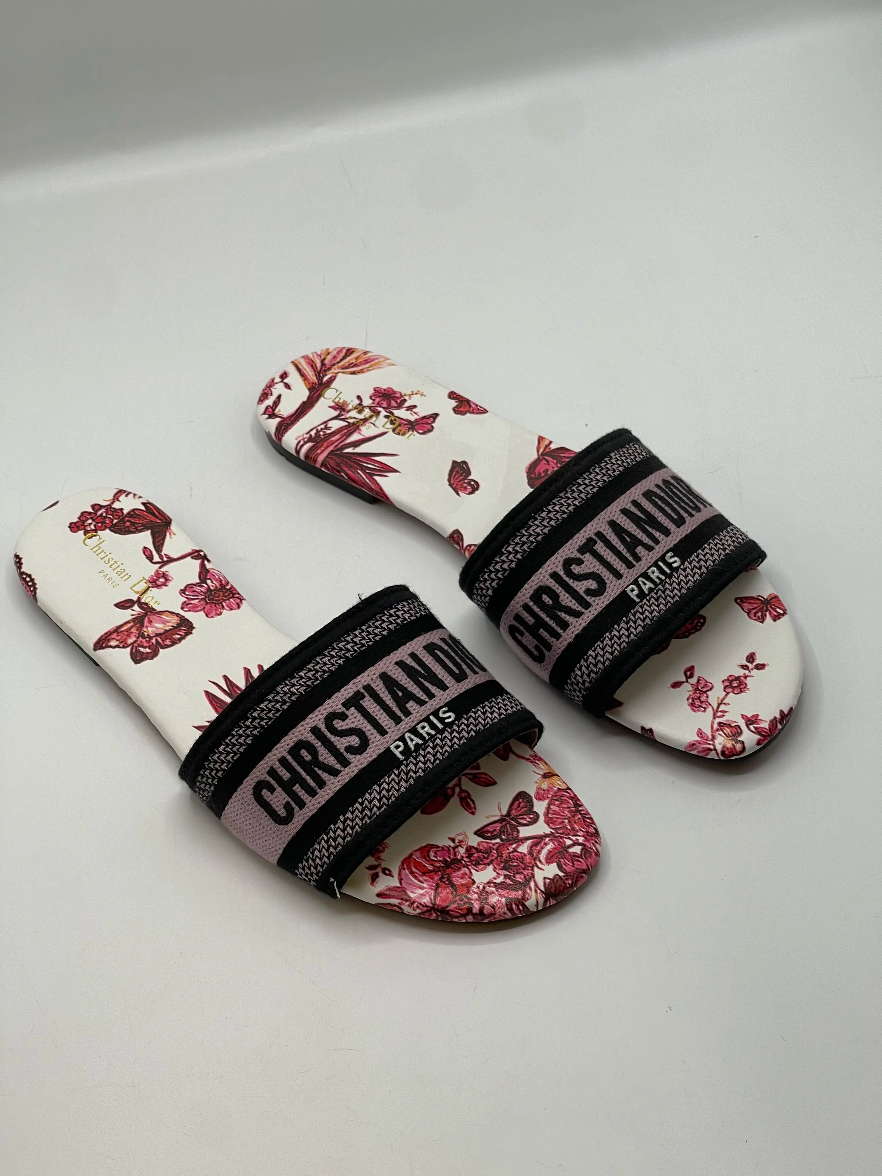 DI slippers Red/Black