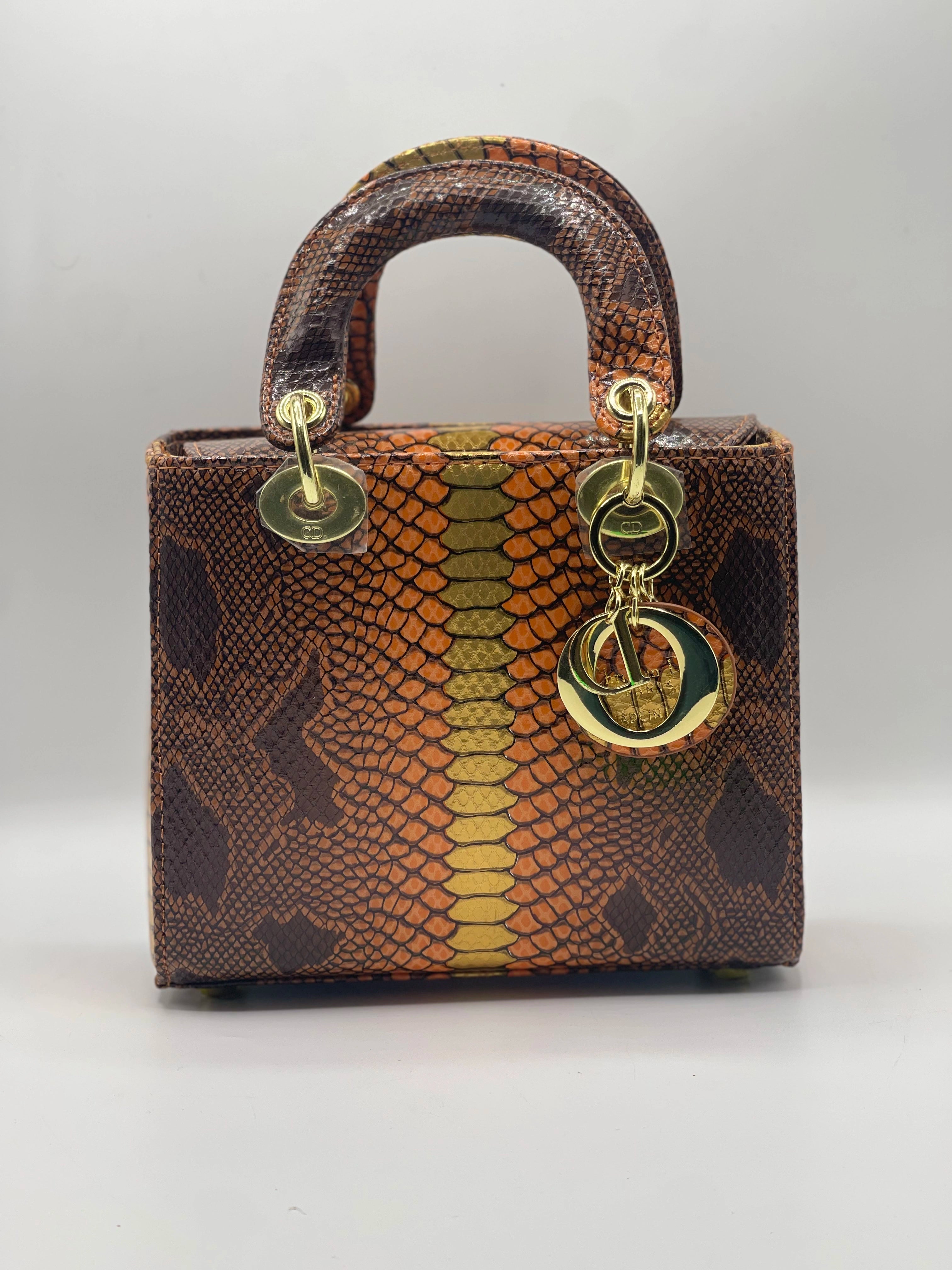 LADY DI HAND BAG - Black & Trendy Brown