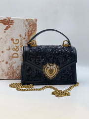 DG - Black