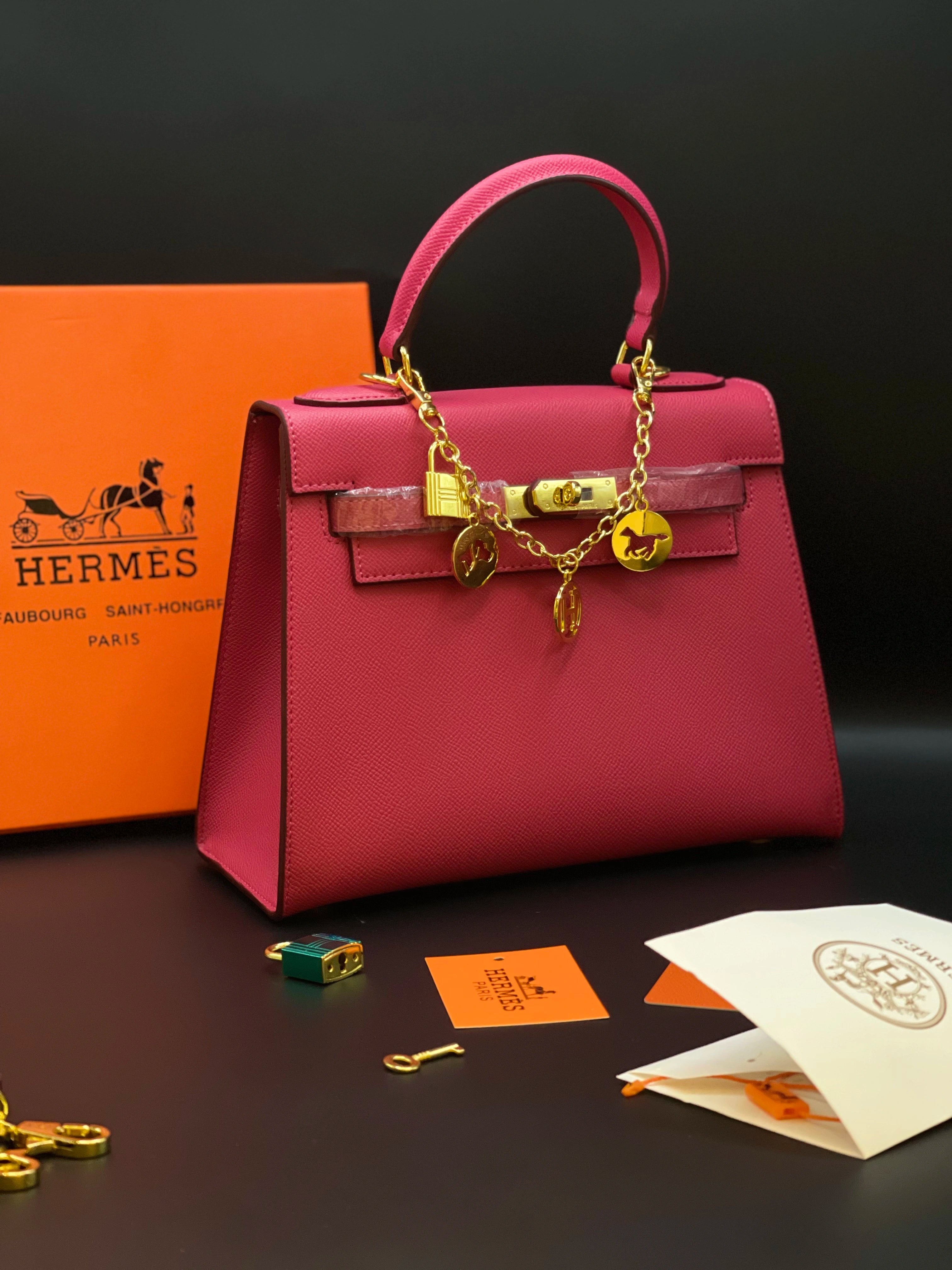 HM KELLY Hand Bags