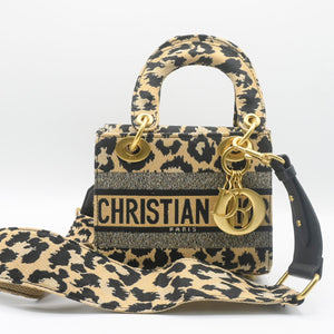 LADY DIOR MINI Golden (2)