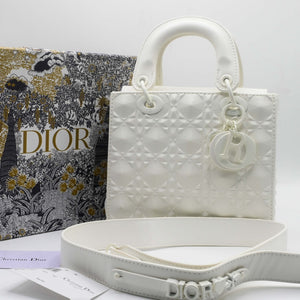 LADY DIOR White