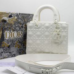 LADY DI White