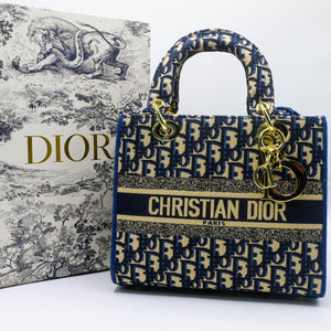 LADY DIOR