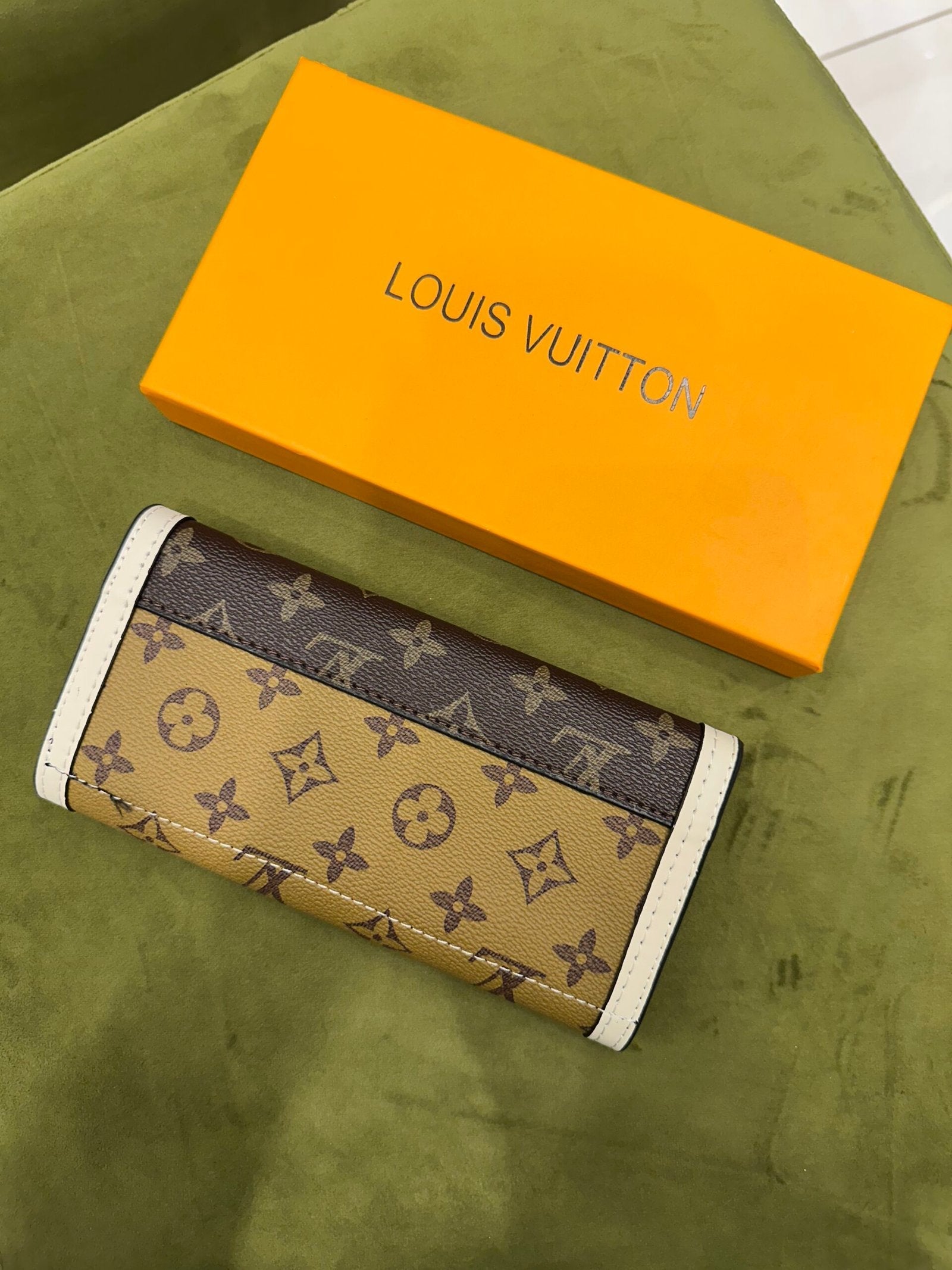 LOUIS VUITION WALLET (6)