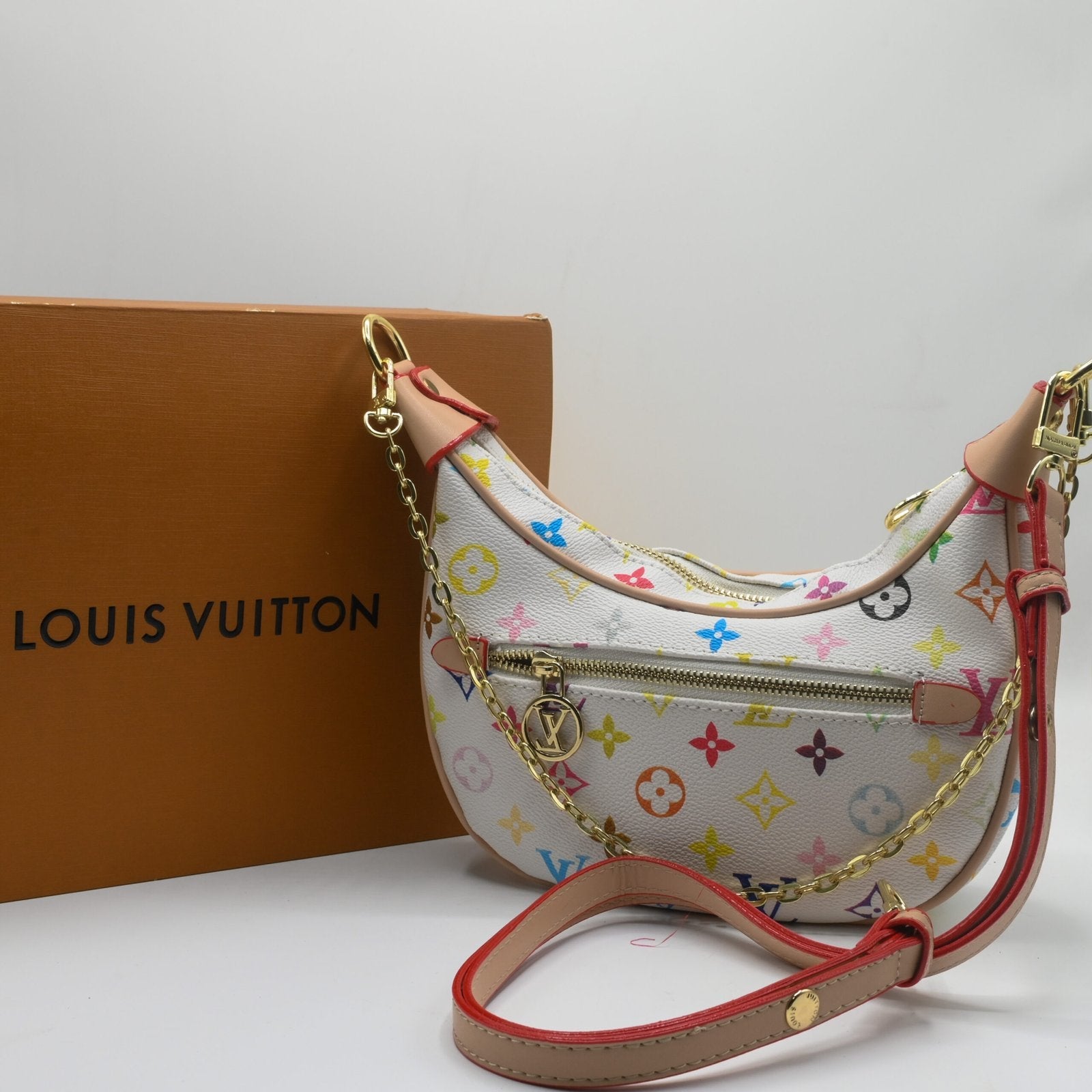 LOUIS VUITTON White