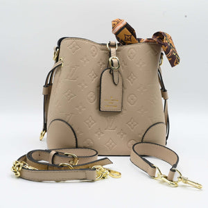 Louis Vuitton BUCKET White (2)
