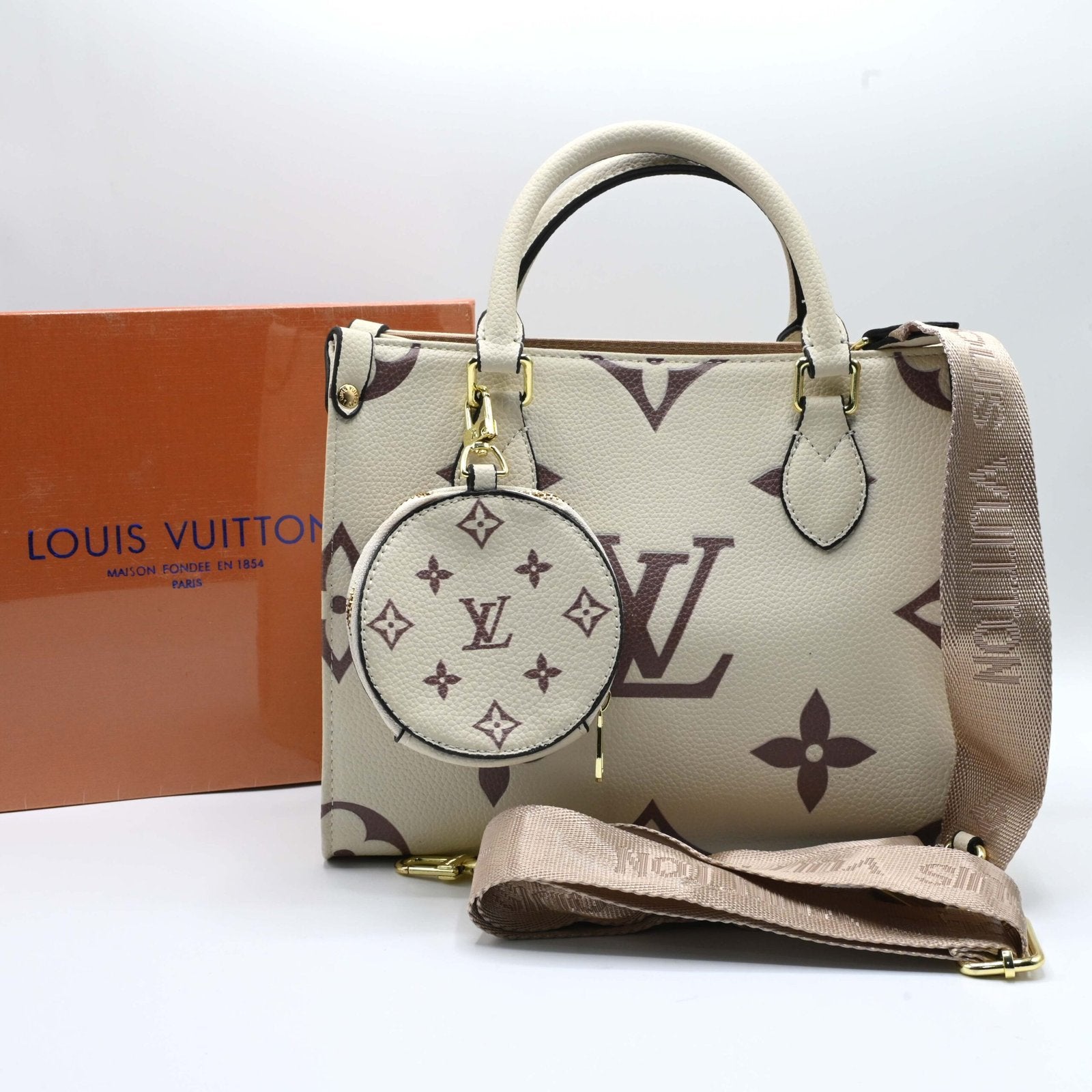 Louis Vuitton On the go Handbag White