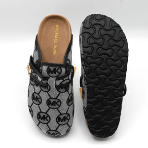 M k PUMPS Black (3)