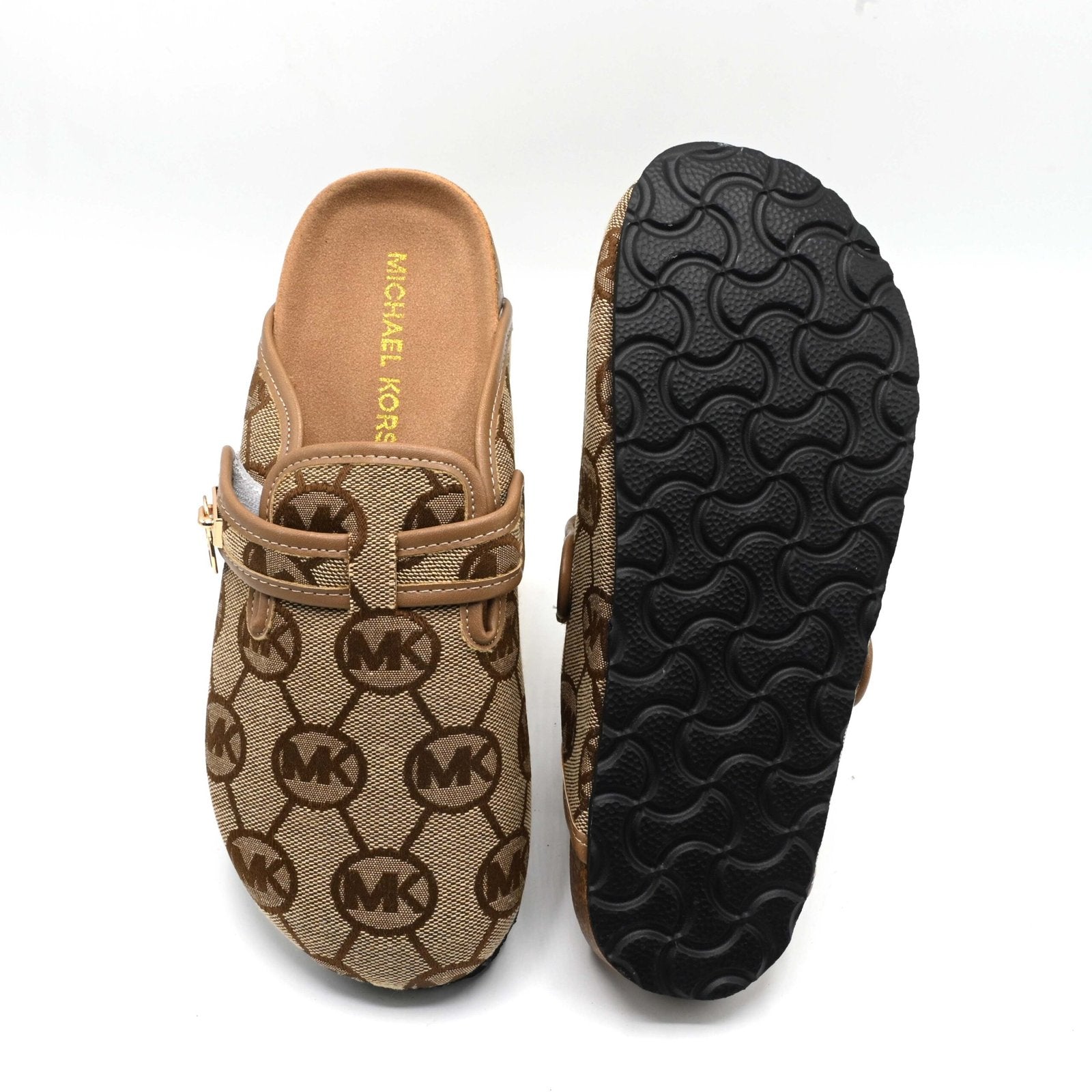 M k PUMPS Golden (2)