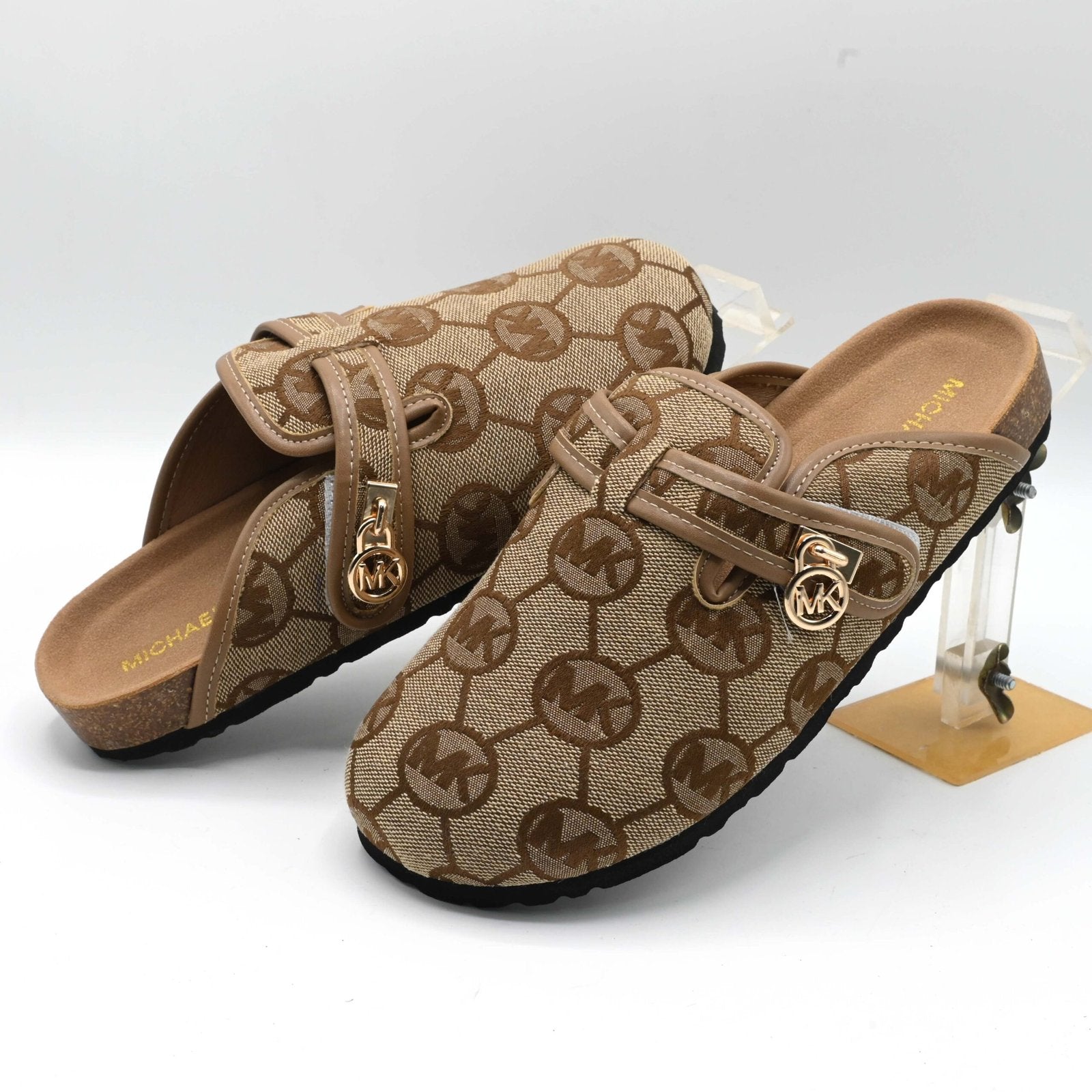 M k PUMPS Golden (4)